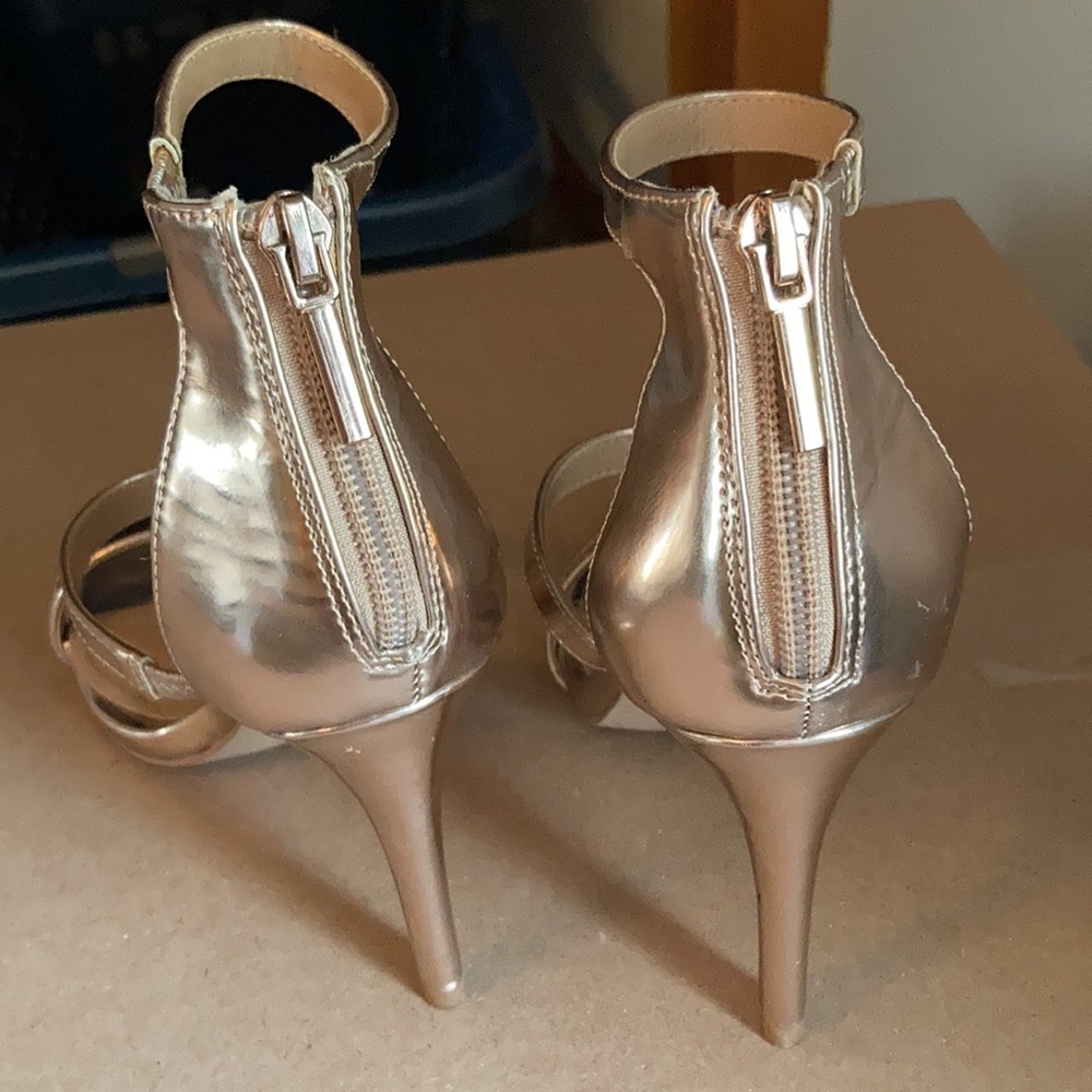 Steve Madden Heels. Size 6. Barely Worn - image 3